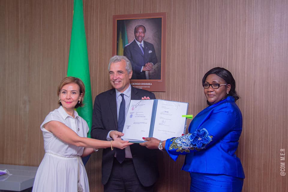  signature de l’Accord de Prêt de Soutien Budgétaire (PSB) entre le Gouvernement gabonais et la République française.; Credit: 