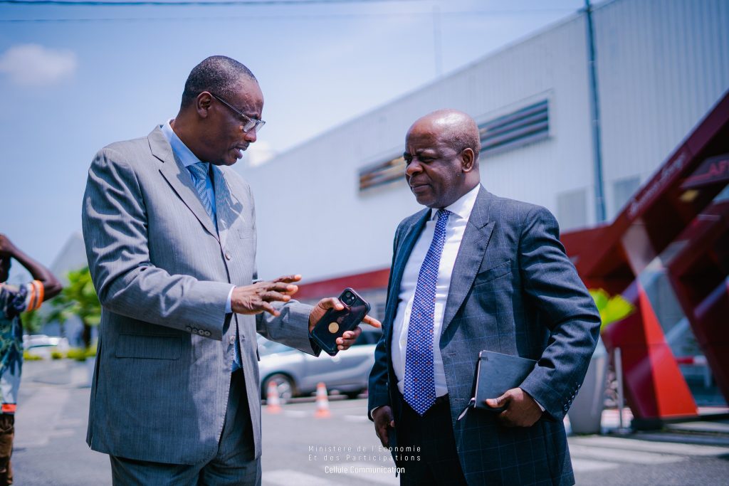 Le Ministre de l'Economie en visite des futurs locaux de la FLAGH